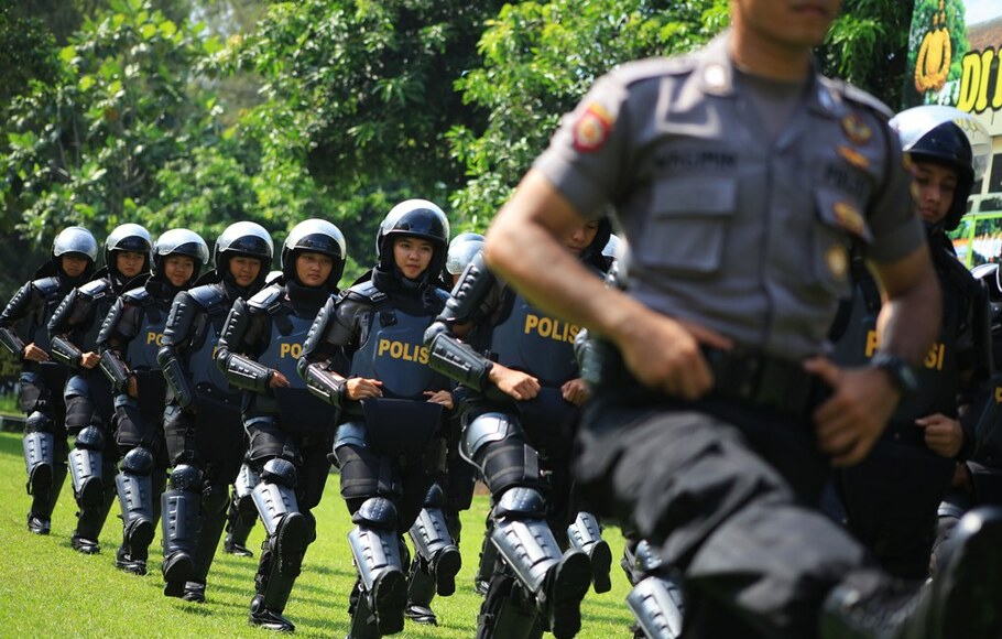 8 Alasan Menjadi Polisi dengan Tugas yang Sangat Berguna Bagi Masyarakat
